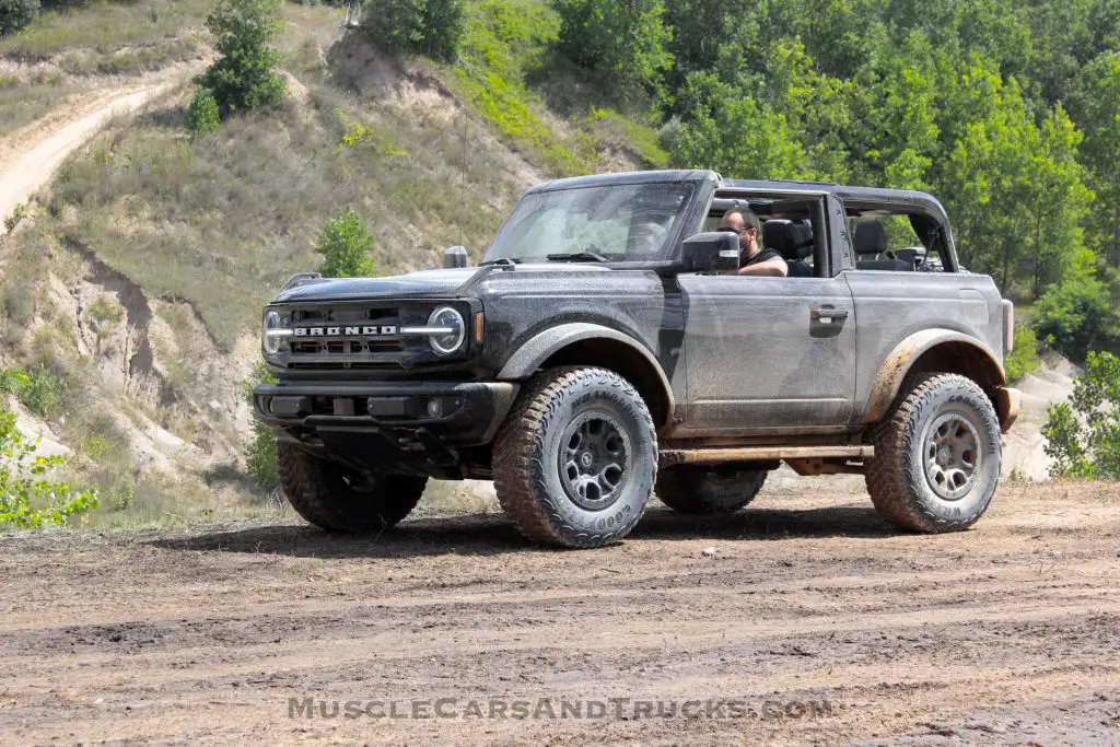 2021 Ford Bronco 2-Door Outer Banks Sasquatch Review First Ridealong electric