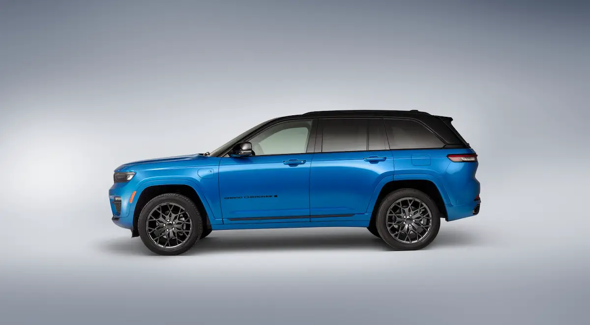 2022 2023 Jeep Grand Cherokee High Altitude 4xe Hydro Blue New York Auto Show