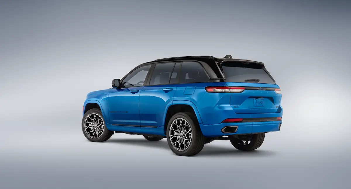 2022 2023 Jeep Grand Cherokee High Altitude 4xe Hydro Blue New York Auto Show
